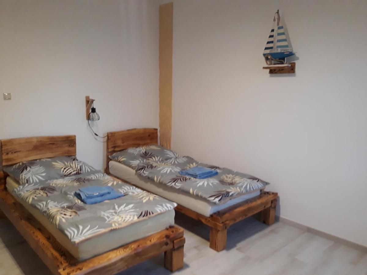 Ferienwohnung Zimmerferi Apartman Keszthely Exterior foto
