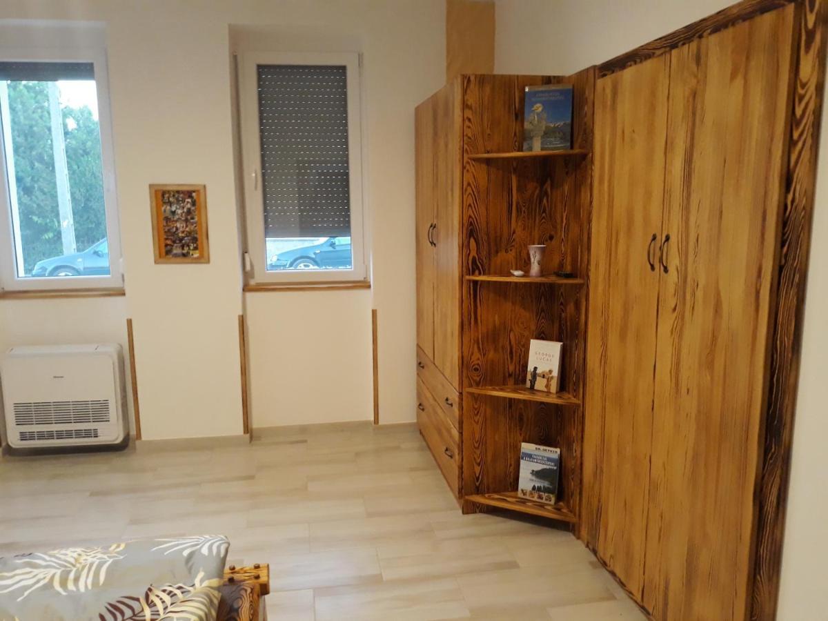 Ferienwohnung Zimmerferi Apartman Keszthely Exterior foto